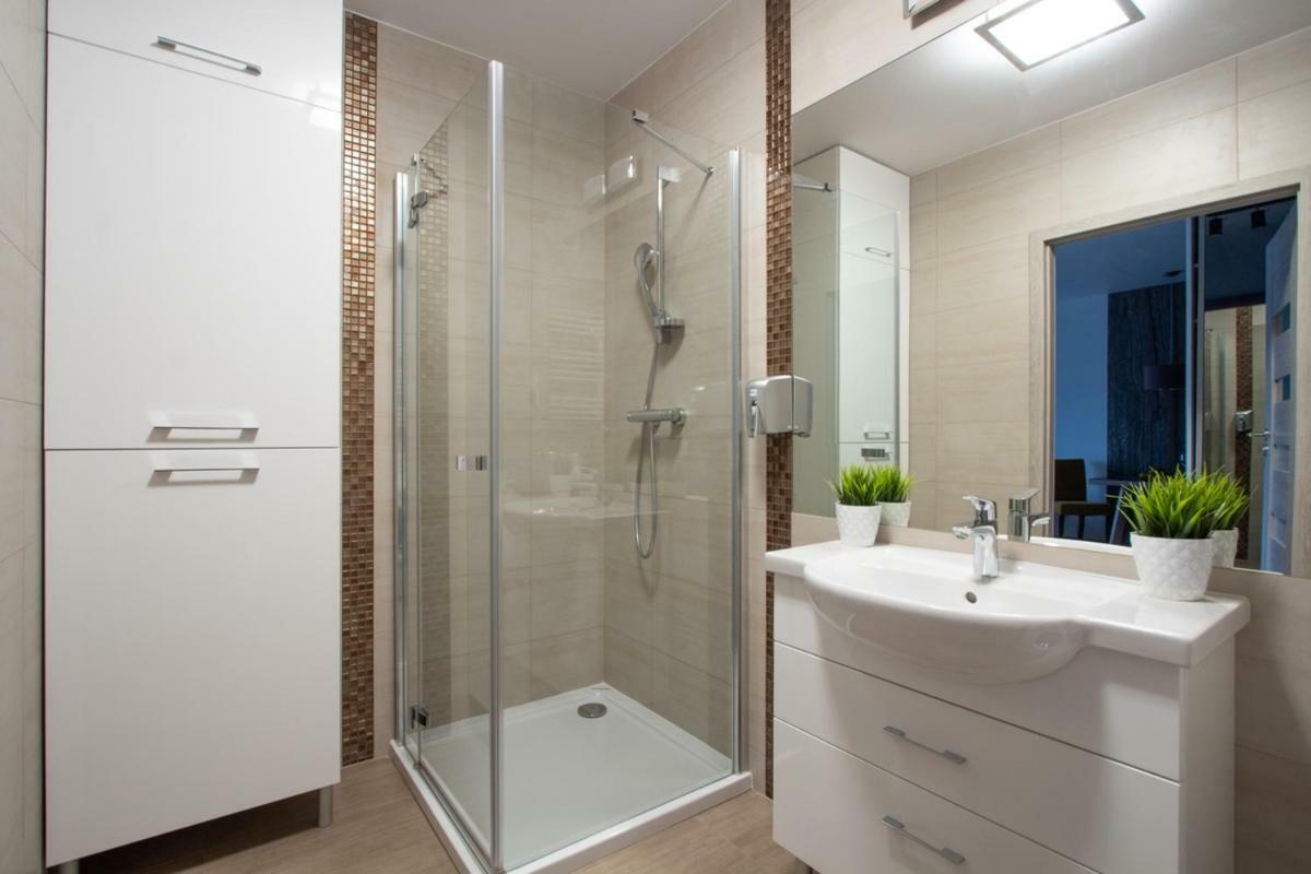 Apartament W Rezydencji Solna Kołobrzeg Exteriör bild
